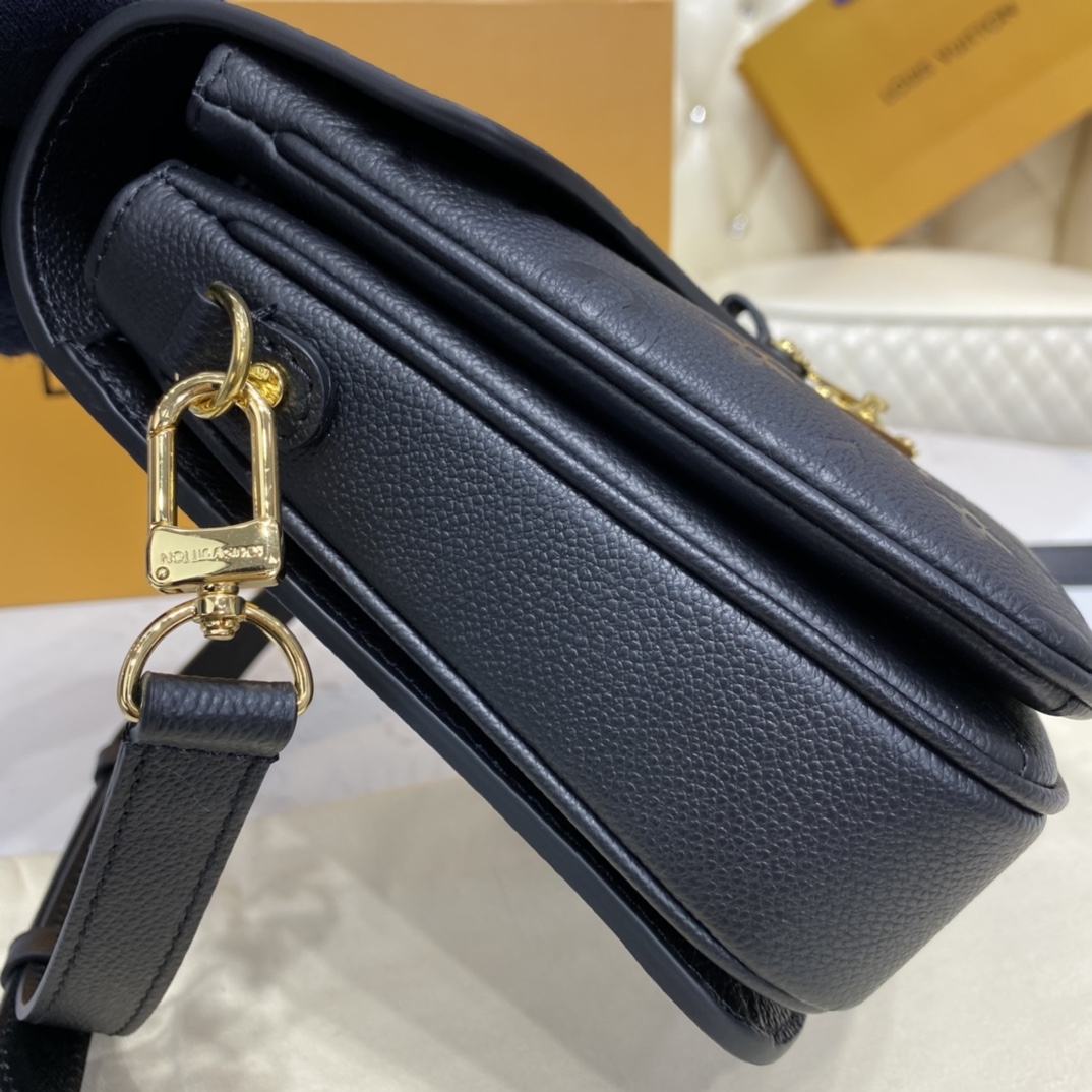 Louis Vuitton POCHETTE METIS Handbag Monogram Empreinte M41487 Black